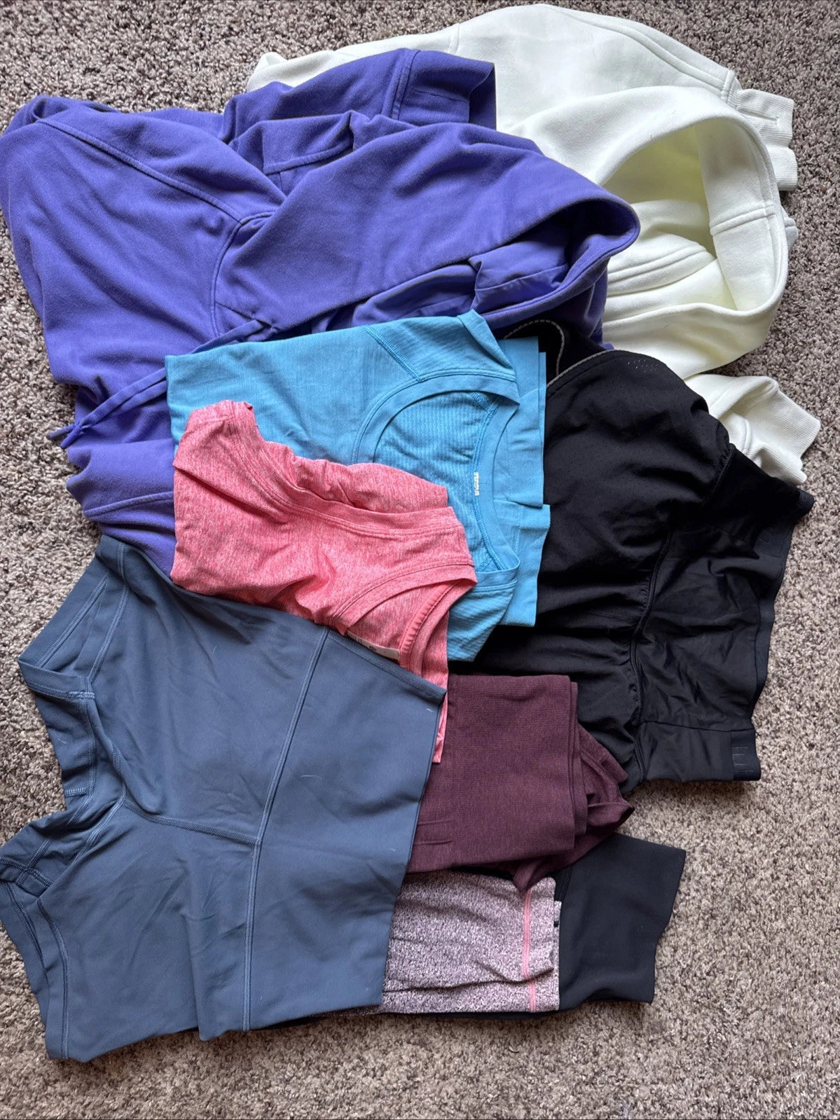 Lululemon Lot Size 6/M